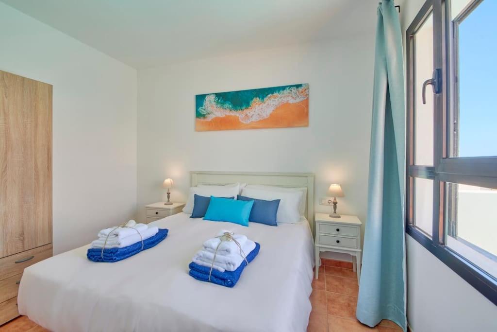 Holiday home Casa Maria Duplex With Sea & Mountain Views, 15 Minutes Walk From The Marina Rubicon