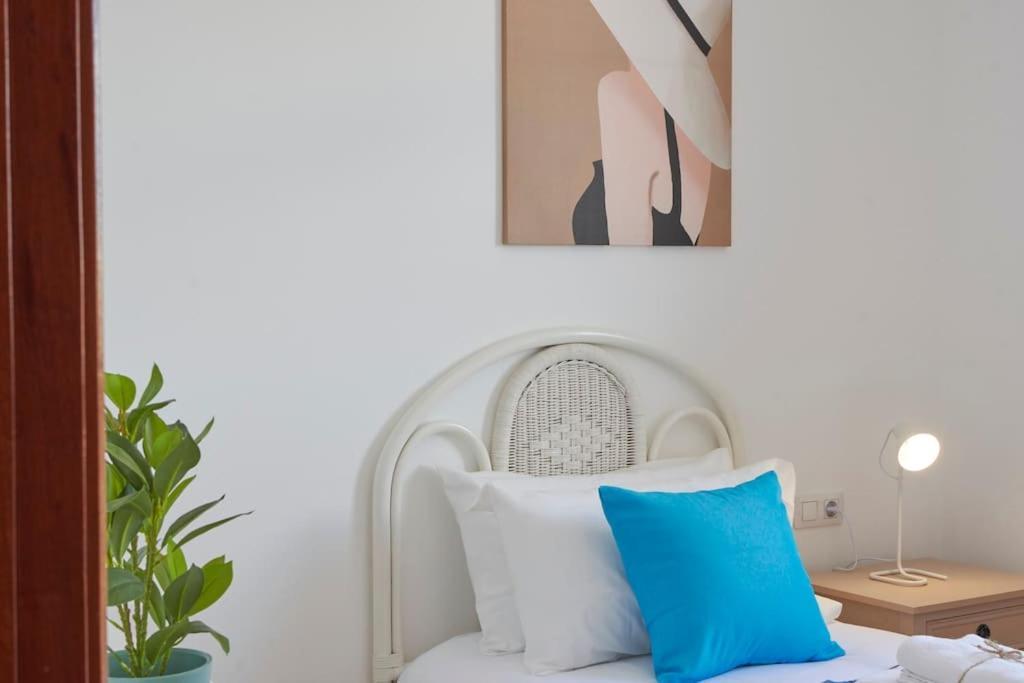 Holiday home Casa Maria Duplex With Sea & Mountain Views, 15 Minutes Walk From The Marina Rubicon