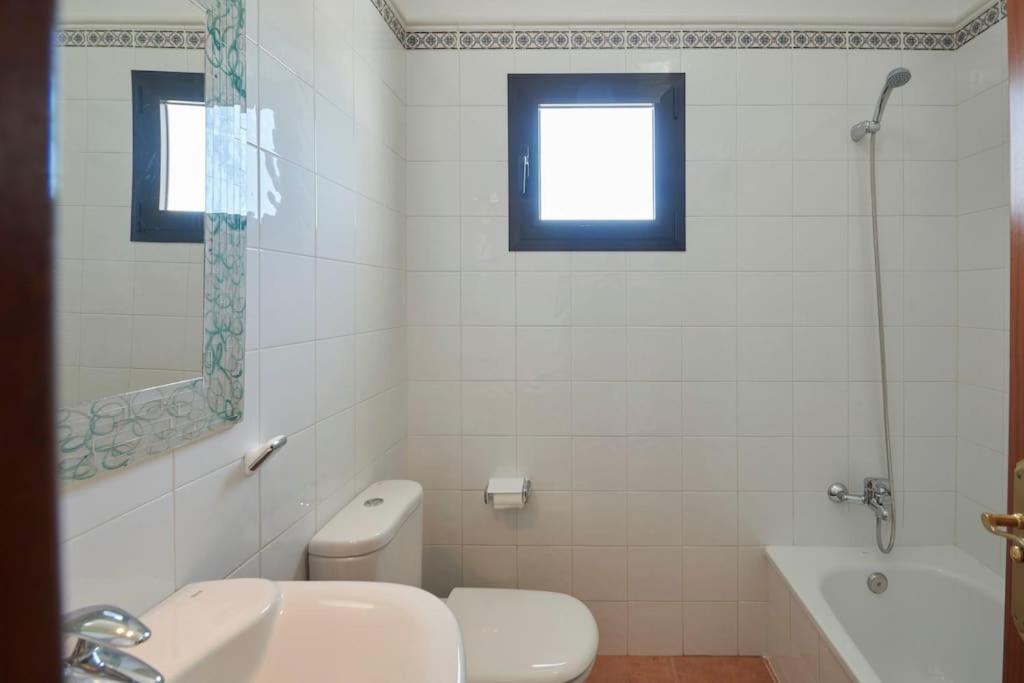 Casa Maria Duplex With Sea & Mountain Views, 15 Minutes Walk From The Marina Rubicon * Playa Blanca (Lanzarote)