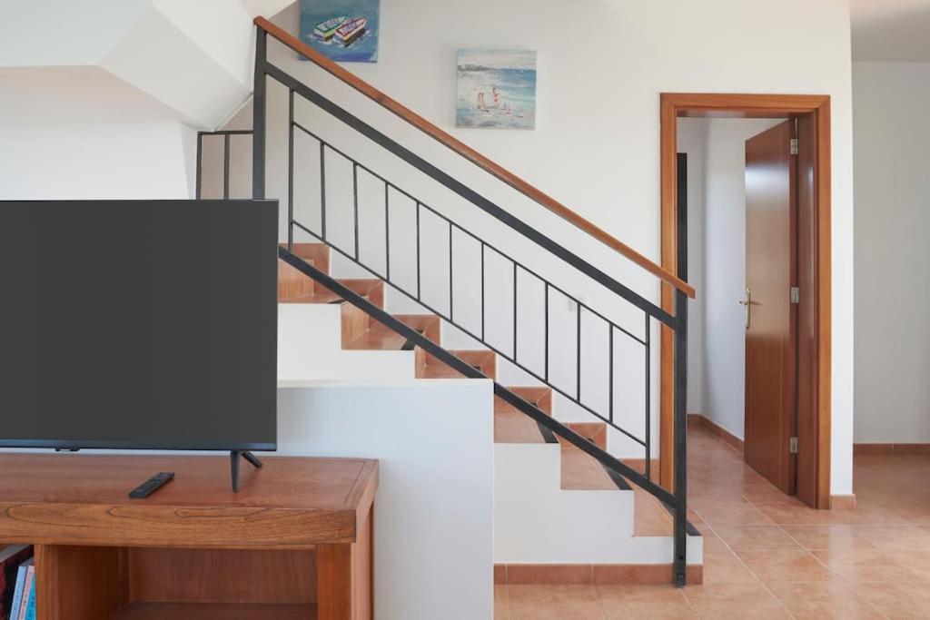 Holiday home Casa Maria Duplex With Sea & Mountain Views, 15 Minutes Walk From The Marina Rubicon Playa Blanca (Lanzarote)