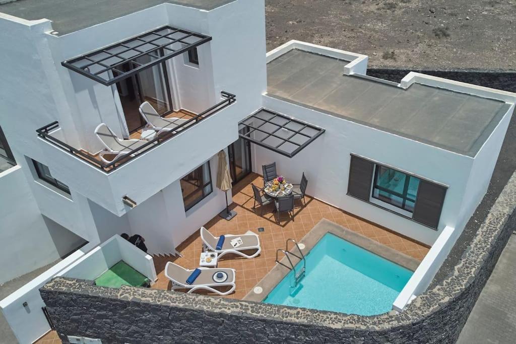 Holiday home Casa Maria Duplex With Sea & Mountain Views, 15 Minutes Walk From The Marina Rubicon *