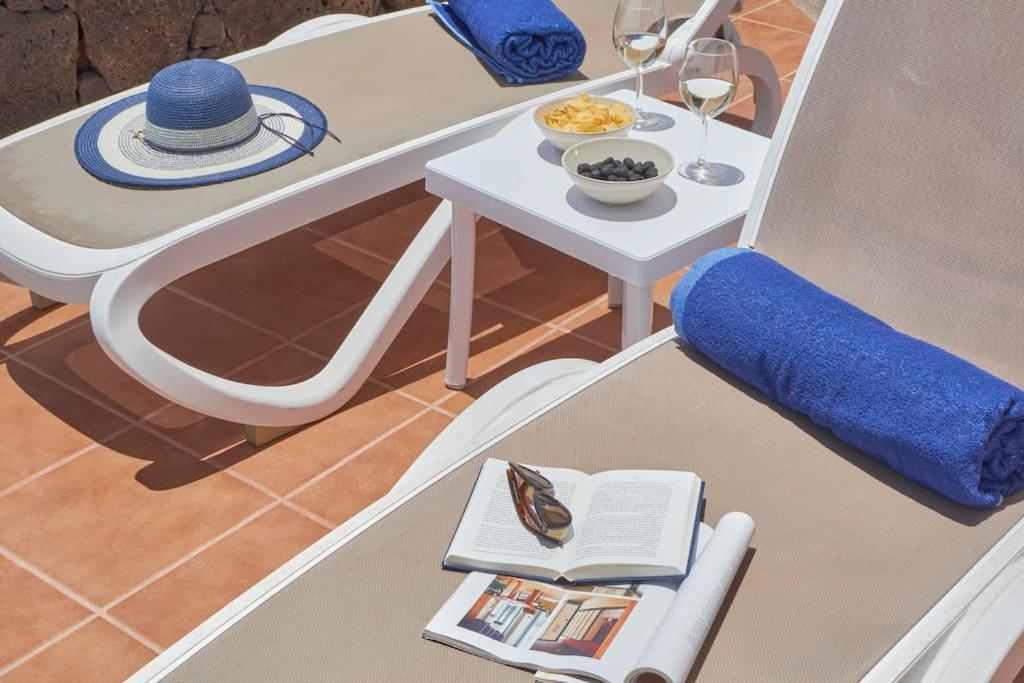 Casa Maria Duplex With Sea & Mountain Views, 15 Minutes Walk From The Marina Rubicon Holiday home Playa Blanca (Lanzarote)
